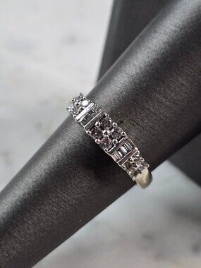 Womens Vintage Estate 10K White Gold Diamond Ring 2.7g E6730